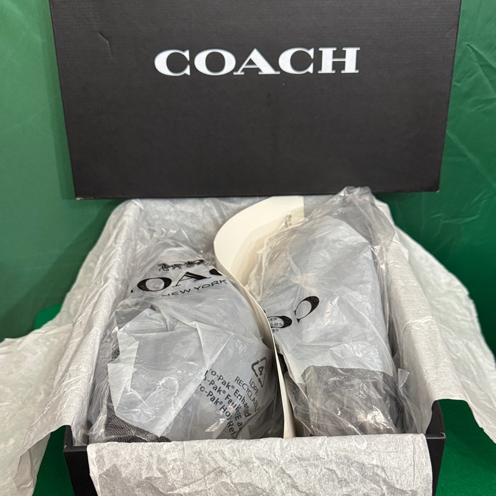 Coach  Black Patterned Slippers size 7.5 like new - Picture 15 of 16